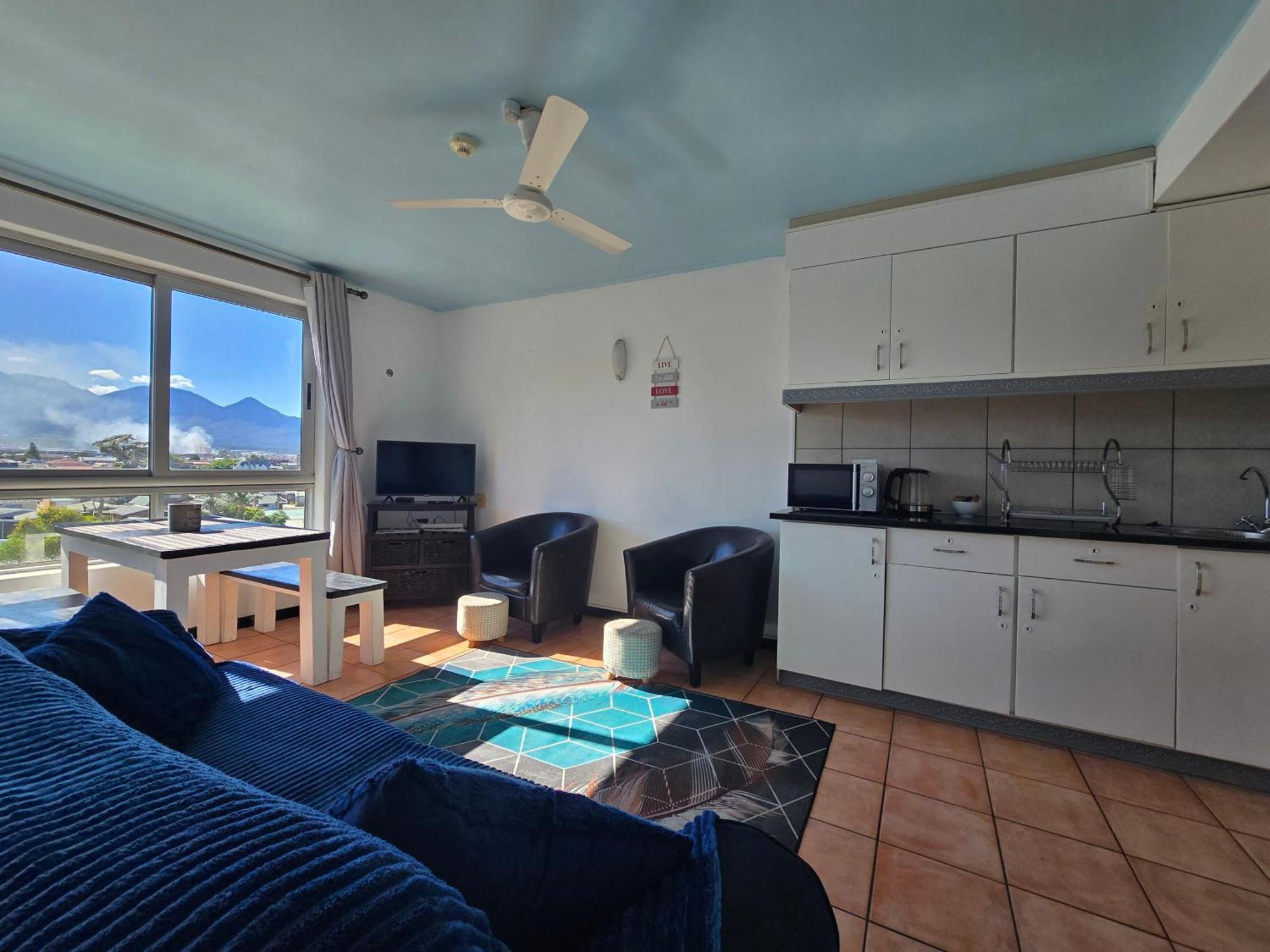 False Bay Inn Strand Eksteriør billede